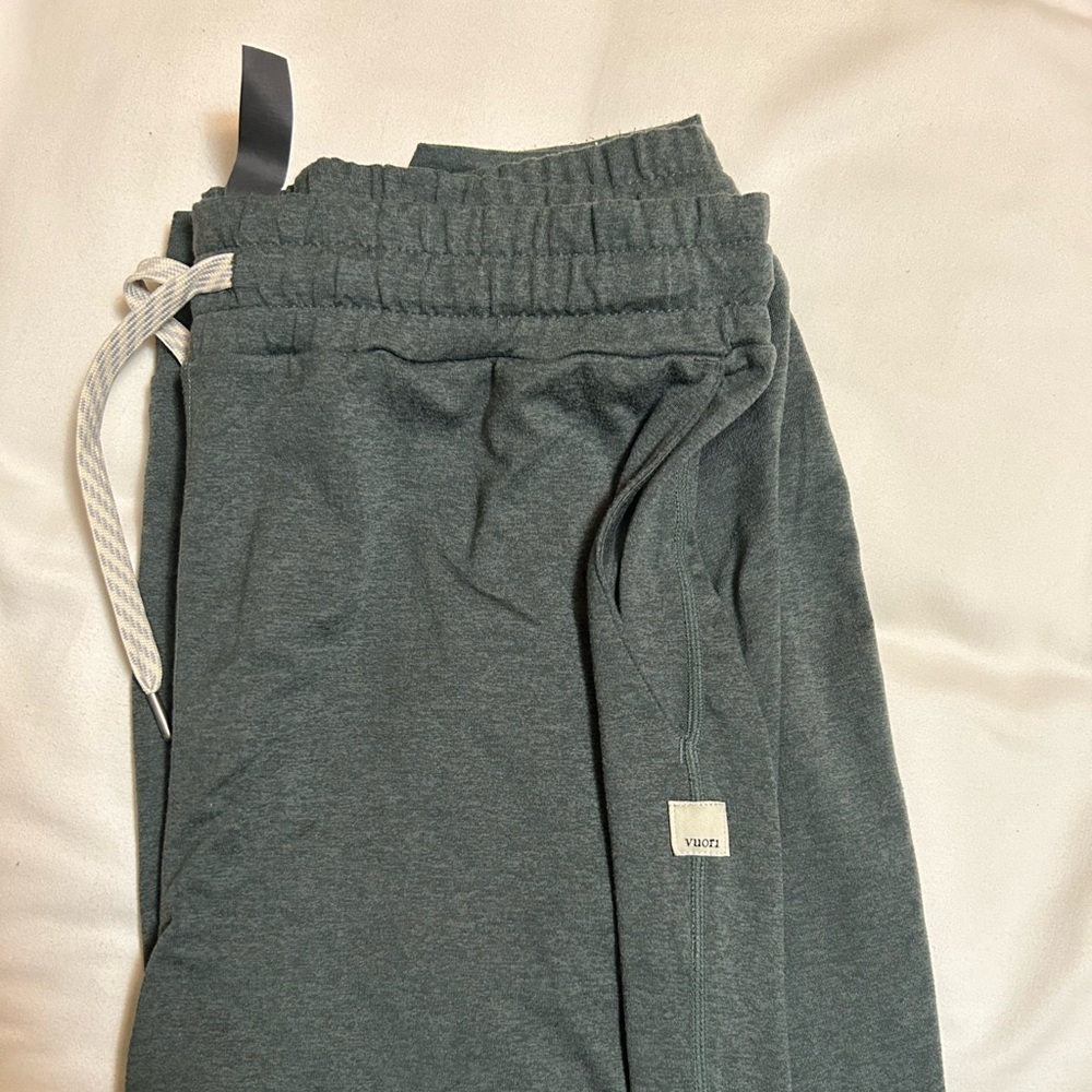 Vuori performance jogger long fit